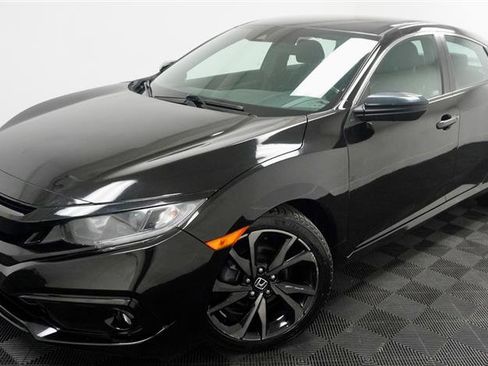 Used 2019 Honda Civic Sport image 2