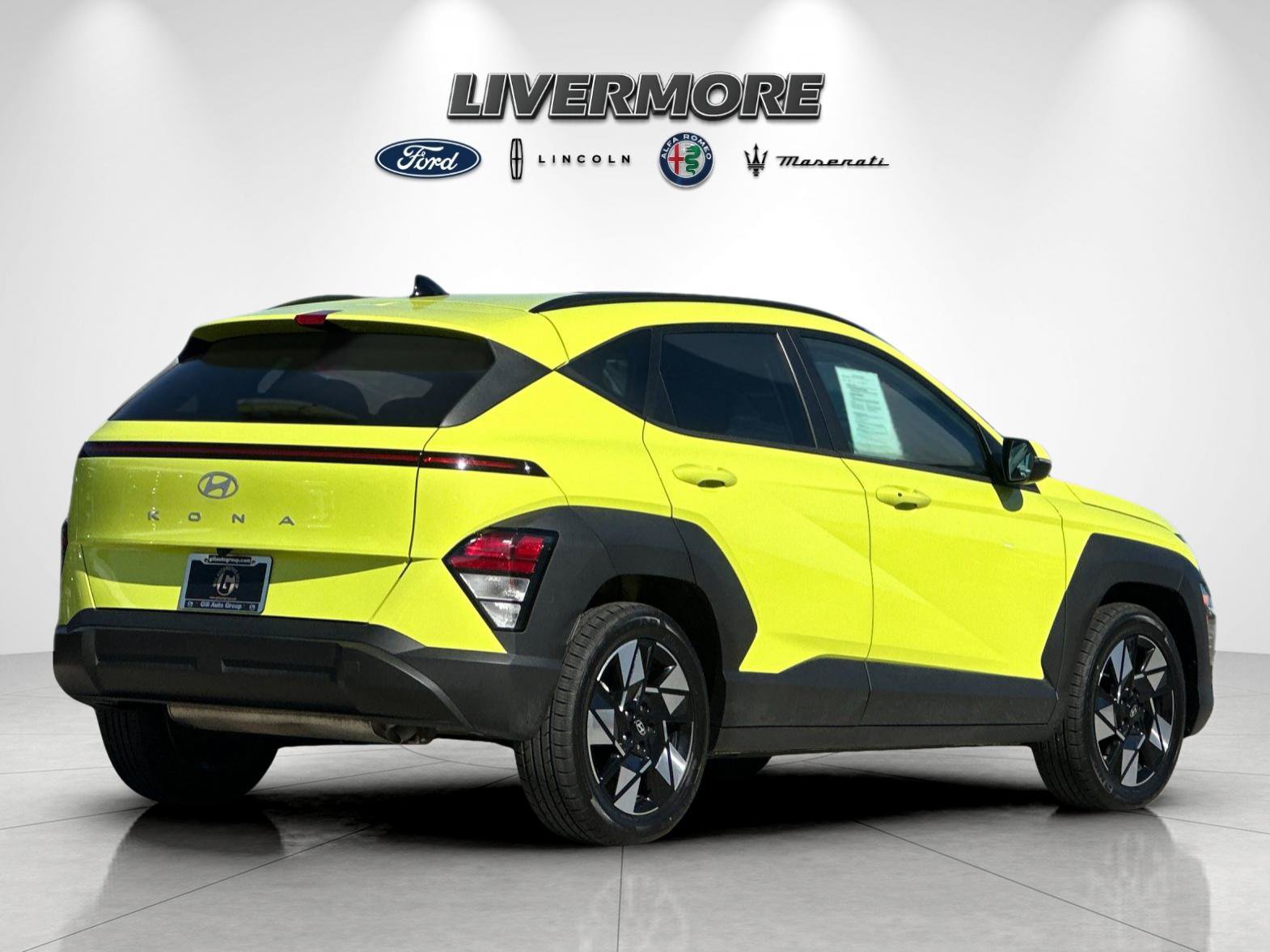 Used 2025 Hyundai Kona SEL FWD image 3