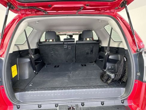 Used 2021 Toyota 4Runner SR5 Premium w/ Moonroof Package AWD/4WD image 32