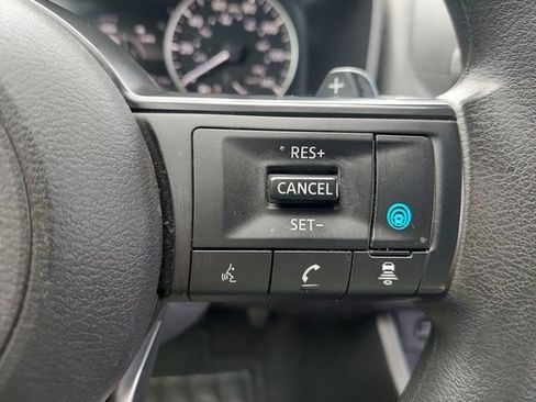 Used 2024 Nissan Rogue SV AWD/4WD image 34