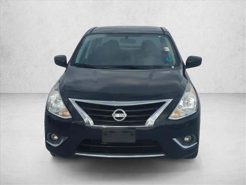 Used 2018 Nissan Versa SV w/ SV Special Edition Package image 3