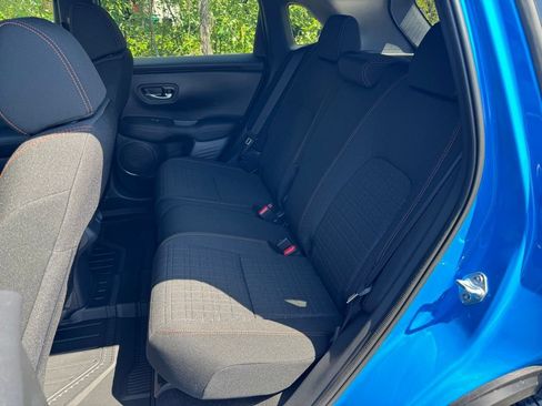 Used 2027 Honda HR-V Sport image 12