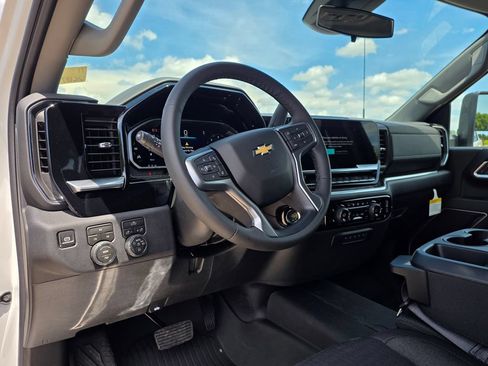 New 2026 Chevrolet Silverado 2500 LT AWD/4WD image 11