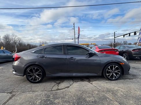 Used 2020 Honda Civic Sport image 2