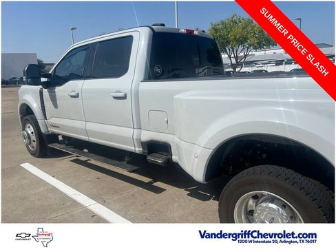Used 2026 Ford F450 Platinum w/ FX4 Off-Road Package AWD/4WD image 14