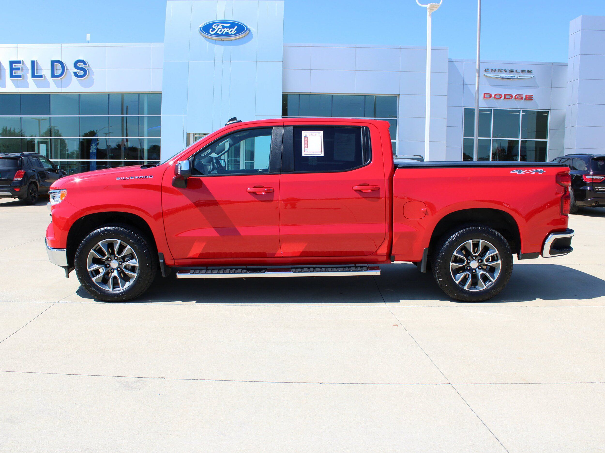 Used 2024 Chevrolet Silverado 1500 LT w/ Safety Package AWD/4WD image 3