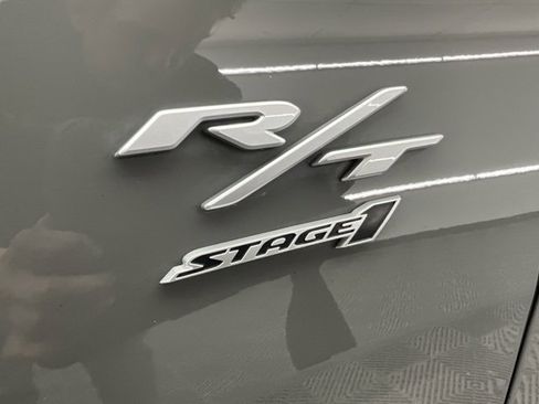 Used 2025 Dodge Charger R/T w/ Sun & Sound Package image 19