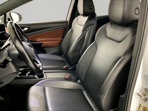 Used 2021 Volkswagen ID.4 Pro S w/ Gradient Package image 19