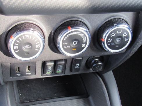 Used 2019 Mitsubishi Outlander Sport SE image 14