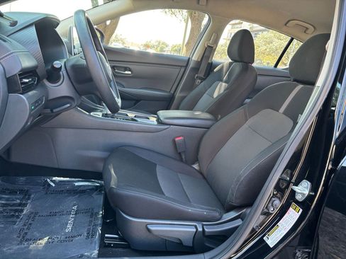 Used 2025 Nissan Sentra SV image 22