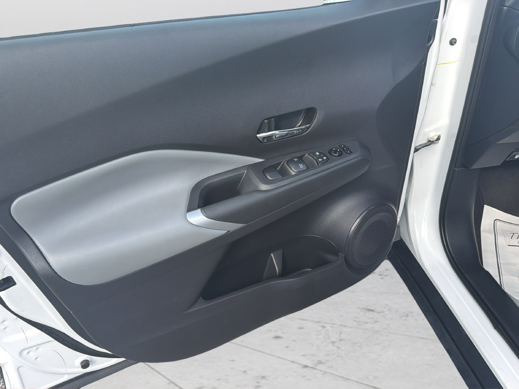 Certified 2024 Nissan Kicks SR w/ SR Premium Package FWD image 16