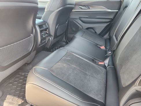 New 2026 Jeep Grand Cherokee Altitude RWD image 20
