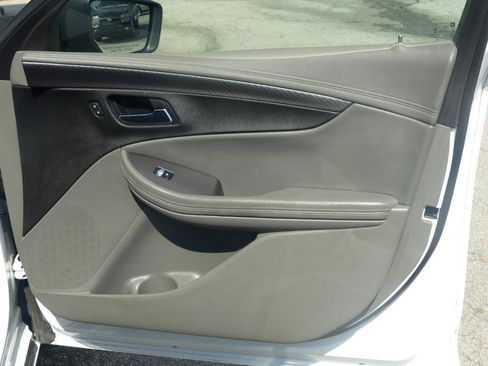 Used 2014 Chevrolet Impala LS FWD image 11