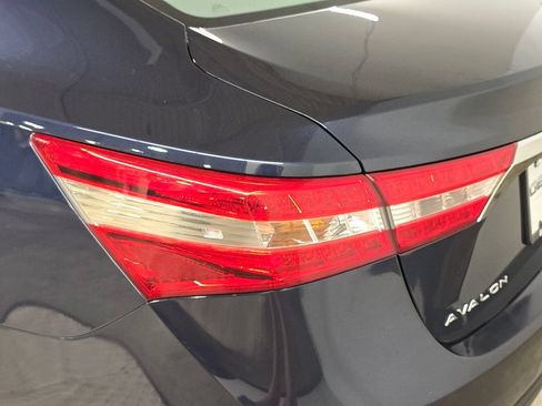 Used 2014 Toyota Avalon Limited FWD image 15