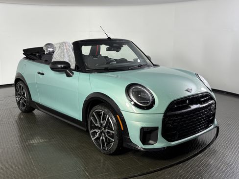 New 2026 MINI Cooper S FWD image 3