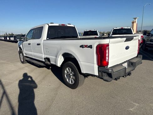 Used 2024 Ford F250 XLT AWD/4WD image 5