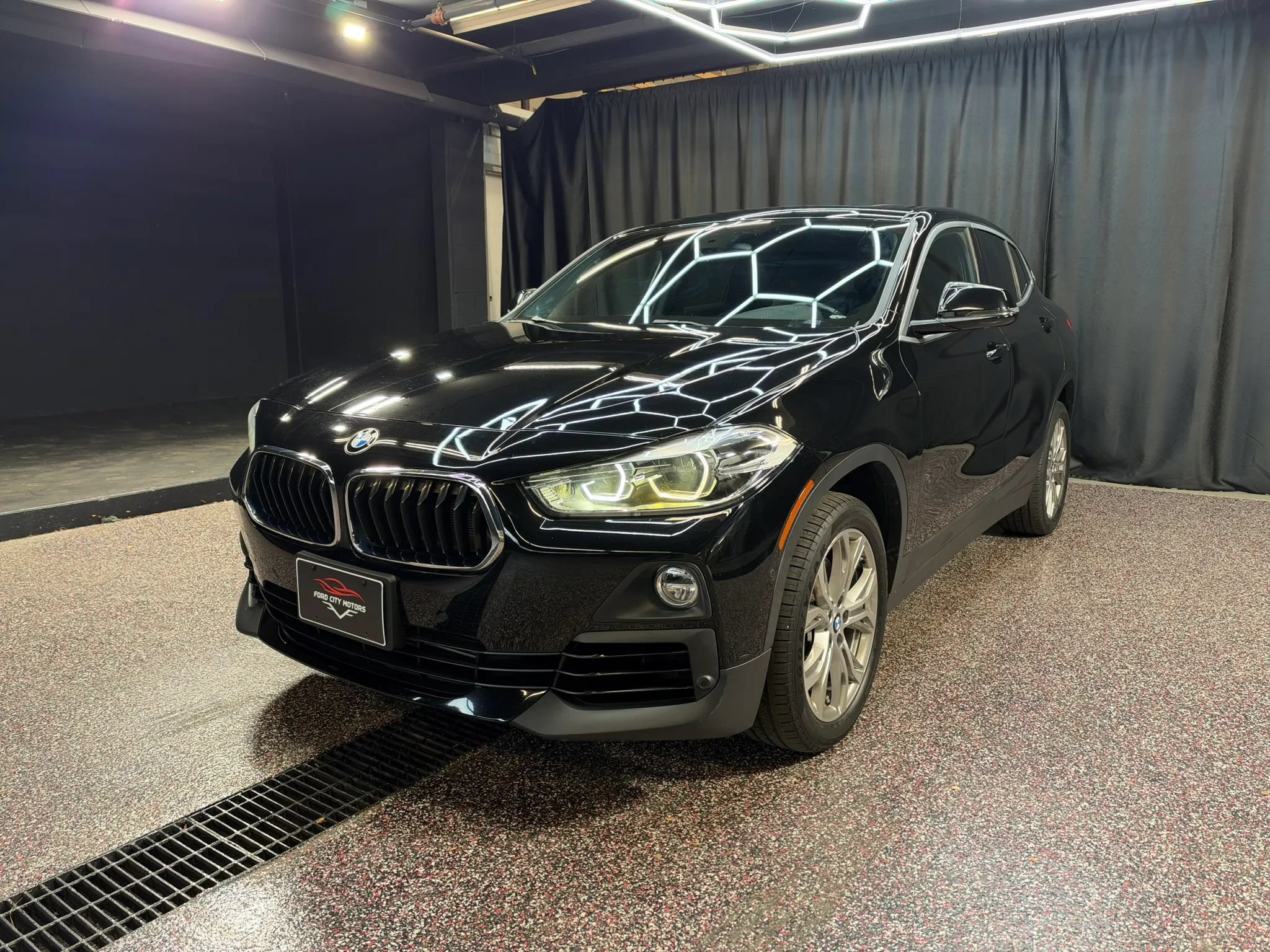 Used 2018 BMW X2 xDrive28i AWD/4WD image 3