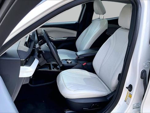 Used 2023 Ford Mustang Mach-E Premium RWD image 7