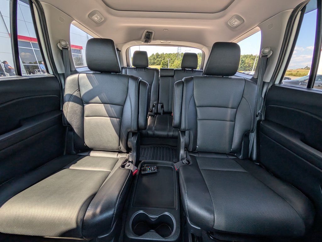 Used 2021 Honda Pilot Elite image 24