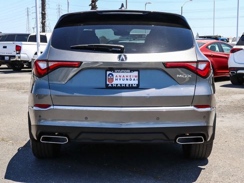 Used 2024 Acura MDX FWD w/ Technology Package image 8