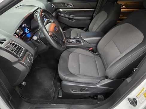 Used 2019 Ford Explorer XLT w/ Class III Trailer Tow Package FWD image 7