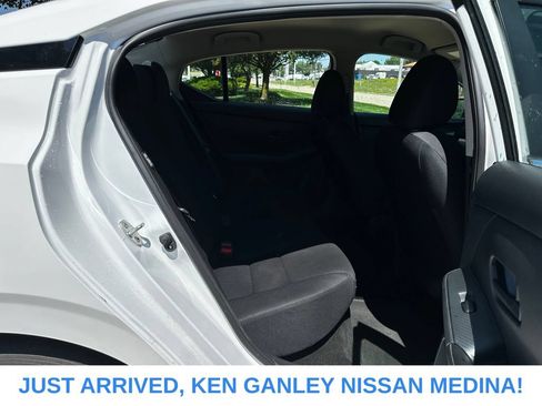 Certified 2024 Nissan Sentra S FWD image 18