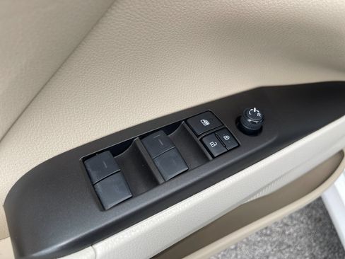 Used 2023 Toyota Camry LE FWD image 13