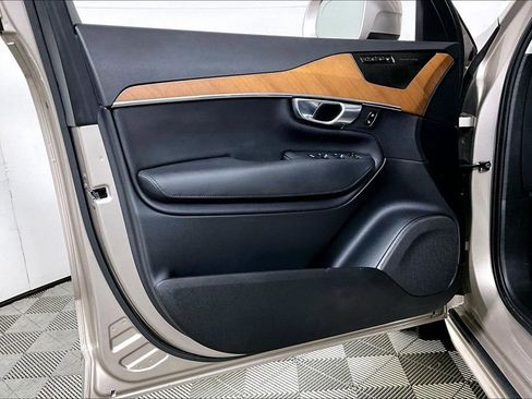 Used 2024 Volvo XC90 B6 Plus w/ Protection Package image 23