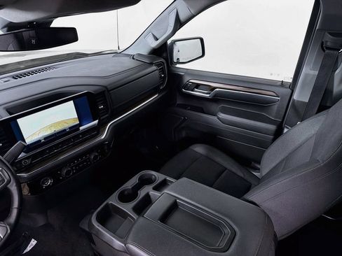 Used 2023 Chevrolet Silverado 1500 LT AWD/4WD image 23