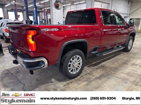 Used 2024 Chevrolet Silverado 2500 LTZ image 7