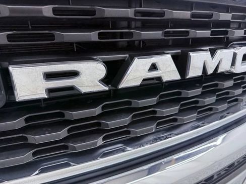 Used 2022 RAM 1500 Big Horn AWD/4WD image 14