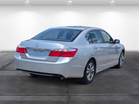 Used 2013 Honda Accord LX image 5