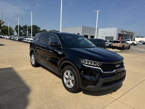 Used 2022 Kia Sorento LX FWD image 6