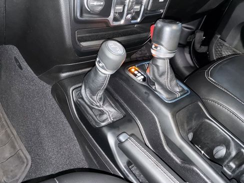 Used 2021 Jeep Wrangler Unlimited Sahara image 14