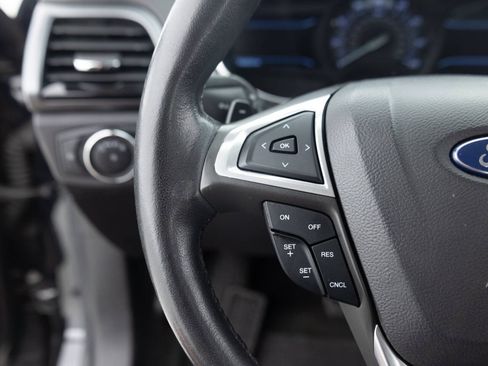 Used 2013 Ford Fusion SE FWD image 37