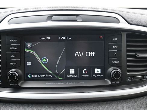 Used 2020 Kia Sorento SX image 6