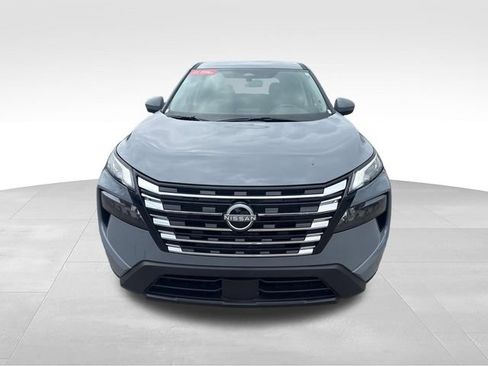 Certified 2026 Nissan Rogue SV AWD/4WD image 9