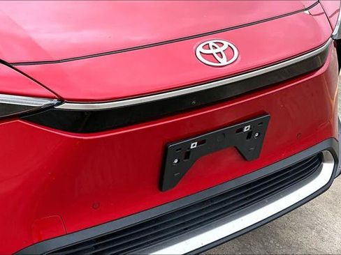Certified 2023 Toyota bZ4X AWD image 27
