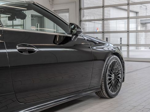 Certified 2025 Mercedes-Benz CLE 300 4MATIC Cabriolet image 27