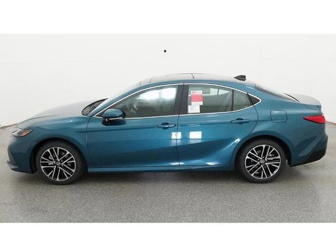 New 2026 Toyota Camry XLE image 3