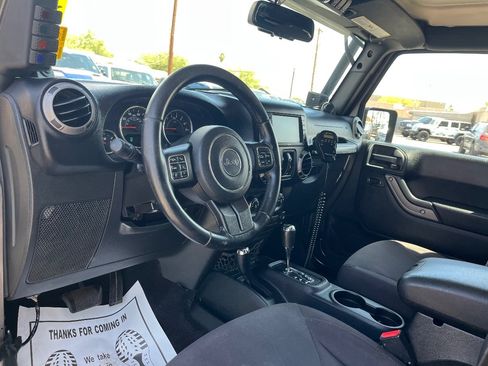 Used 2014 Jeep Wrangler Unlimited Sport w/ Quick Order Package 24S AWD/4WD image 22