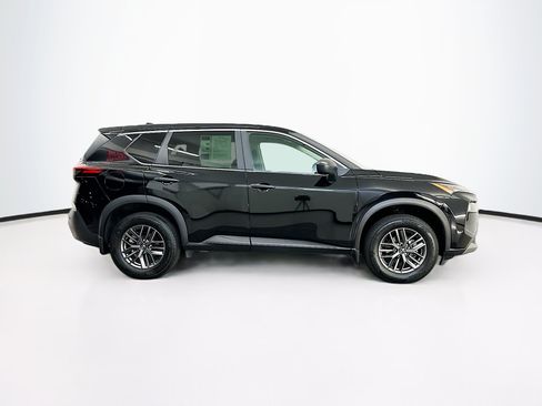 Used 2023 Nissan Rogue S AWD/4WD image 10