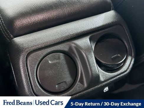 Used 2022 Jeep Wrangler Unlimited Sahara AWD/4WD image 32