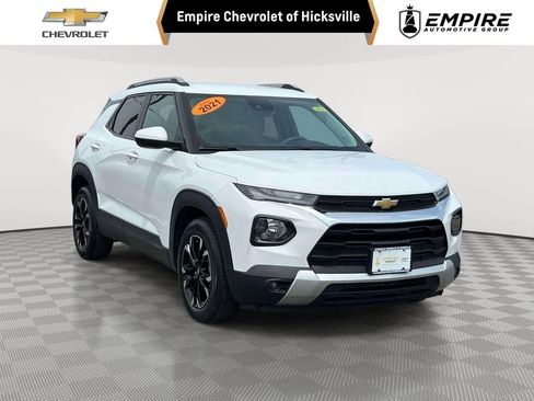 Used 2021 Chevrolet TrailBlazer LT w/ Convenience Package FWD image 1