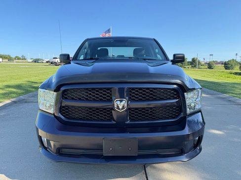 Used 2018 RAM 1500 Express AWD/4WD image 10