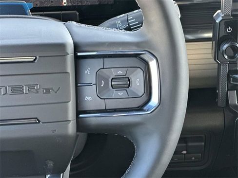New 2026 GMC Hummer EV SUV image 10