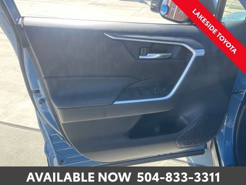 Used 2024 Toyota RAV4 SE image 21