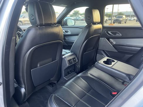 Used 2018 Land Rover Range Rover Velar R-Dynamic SE AWD/4WD image 31
