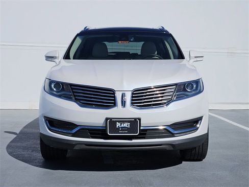 Used 2018 Lincoln MKX Reserve w/ Lincoln MKX Climate Package image 2