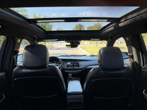 Used 2023 Cadillac XT4 Premium Luxury w/ Enhanced Visibility Package FWD image 15
